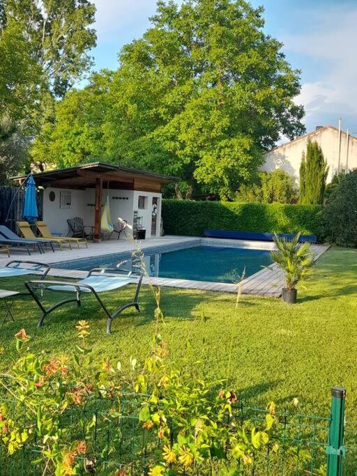 Montjoia Le Gite Bleu Le Thor Kültér fotó